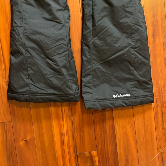 Kids/womens snow set excellent condition. Pants are a size XS and jacket is a S - Picture 3 of 9